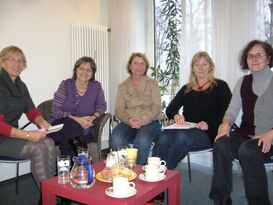 v.l. Liesel Koschorreck MdL, Anne Pentzlin, Ute Assmacher-Becker, Elke Mertens, Sonja Waltl.